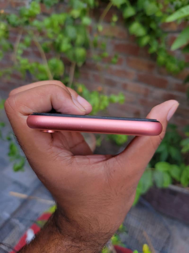 iPhone XR 2