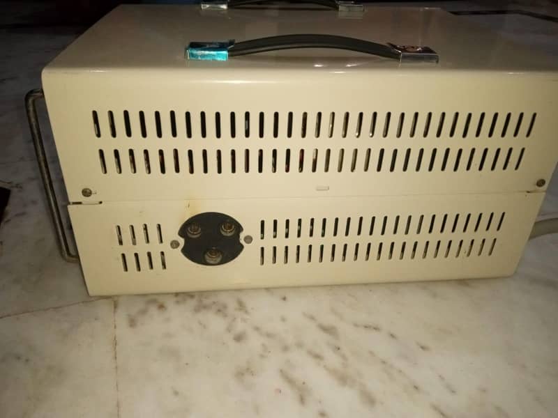 Universal A-100 4