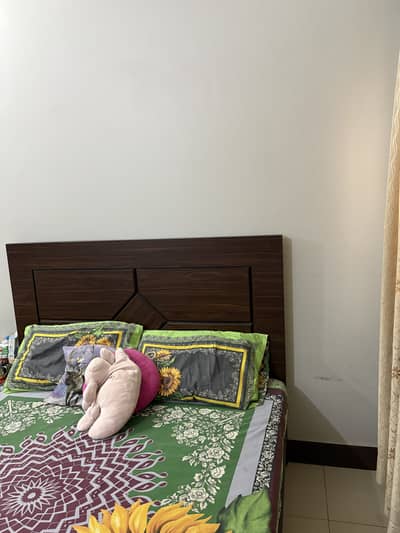 Queen Size Laminated Bed with Premium Orthopedic Mattress | Used Once