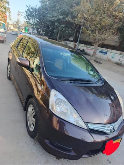 Honda Fit shuttle 2015