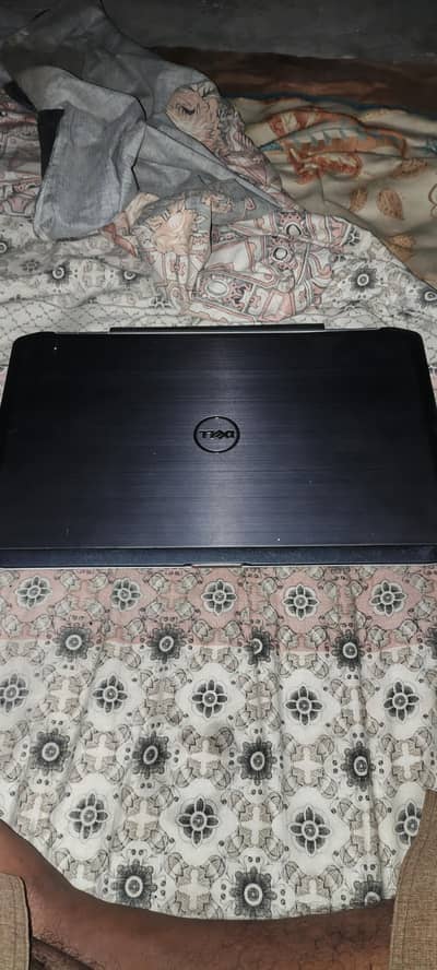 dell latitude E5520,
