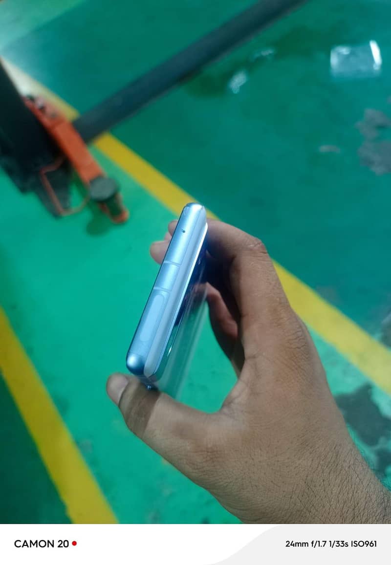 Google Pixel 7a 5