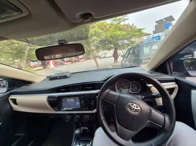 Toyota Corolla Altis 1.6 2015