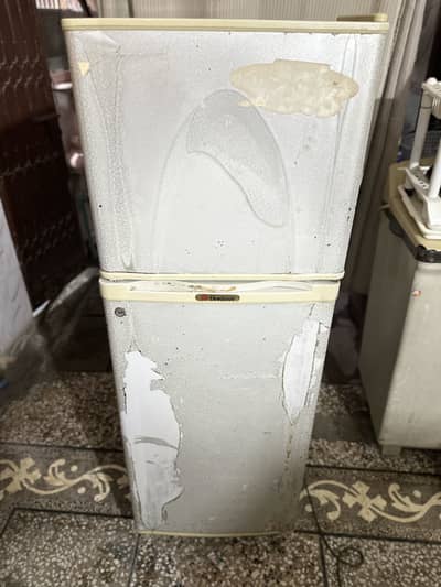 Dawlence small fridge