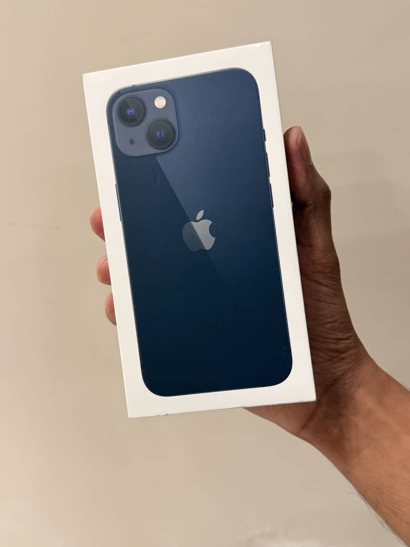 Apple iPhone 13 1