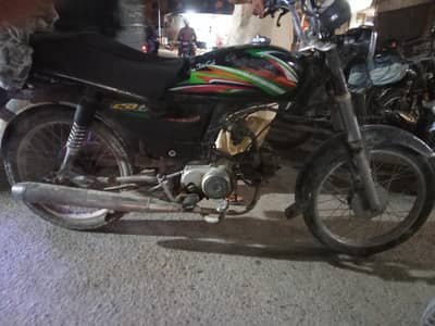 super star bike genuine condition ha sirf wash Hogi saf bike ha