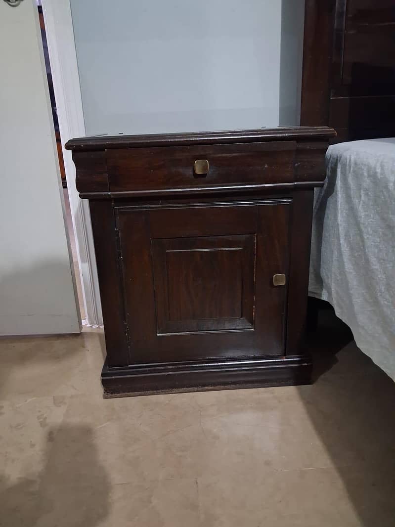 King size Bed Set 0