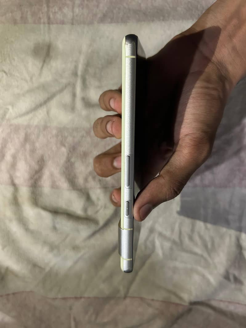 Google Pixel 7 2