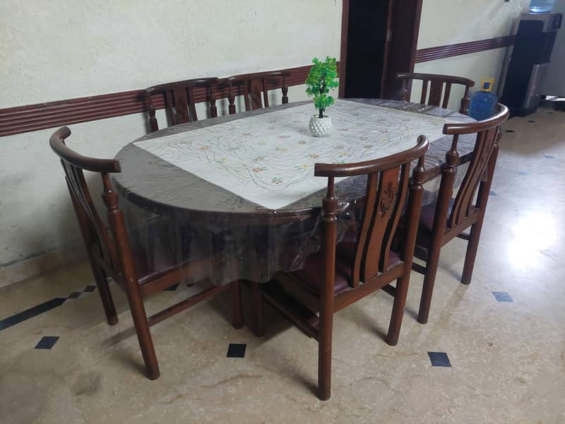 Dining table. 1