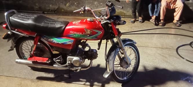 honda cd702018 all ok biometric on spot tyre new motar03435411315