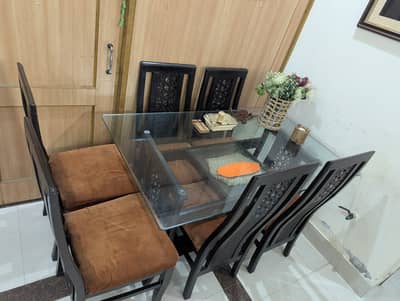6-Seater Dining Table with Glass Top – Good Condition
