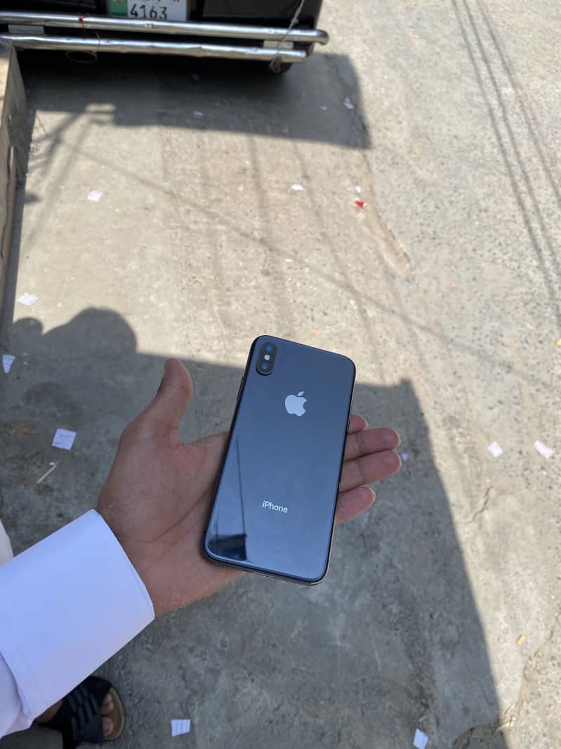 iPhone X 3