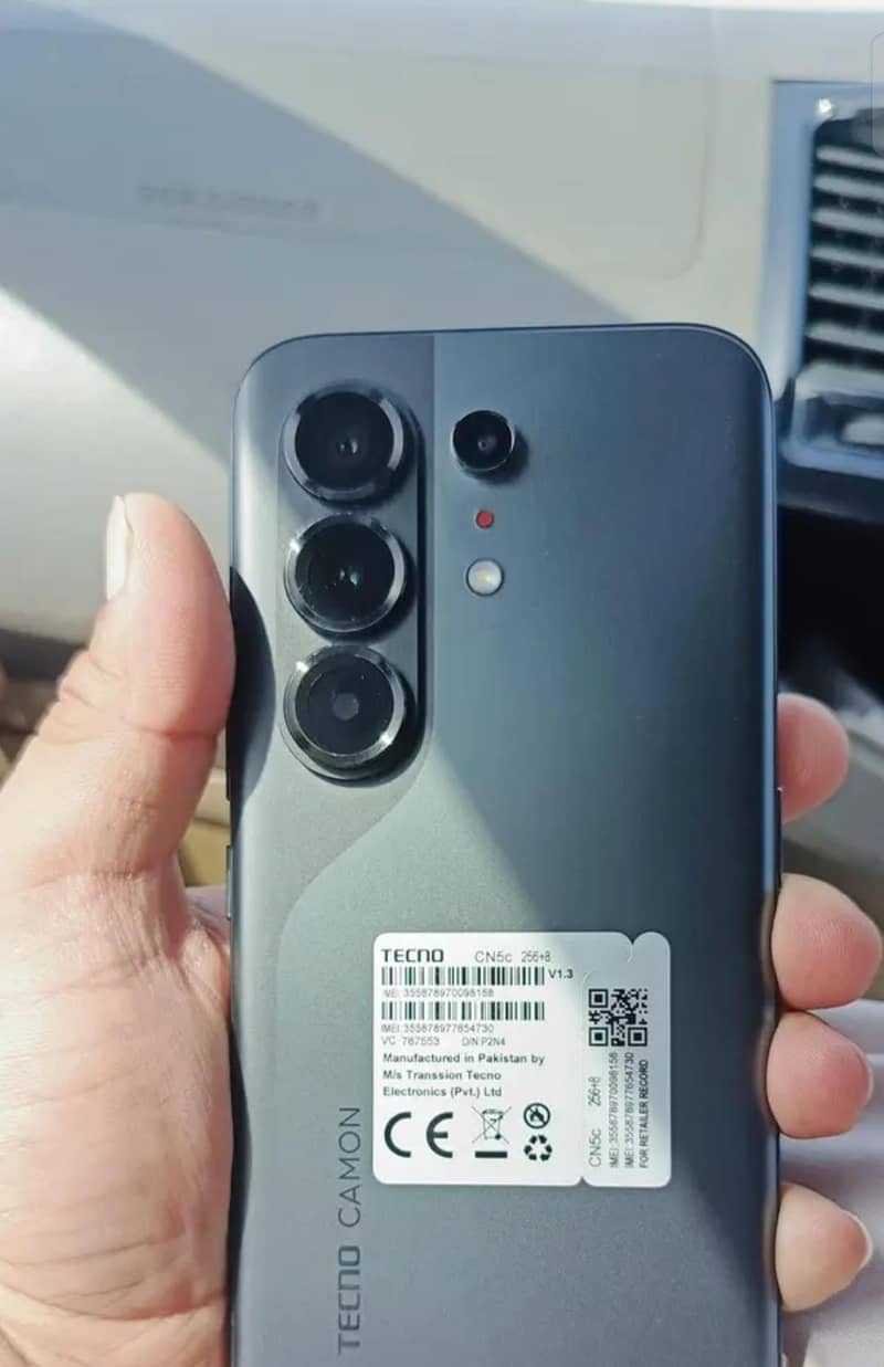 Tecno CAMON 40 Pro 3
