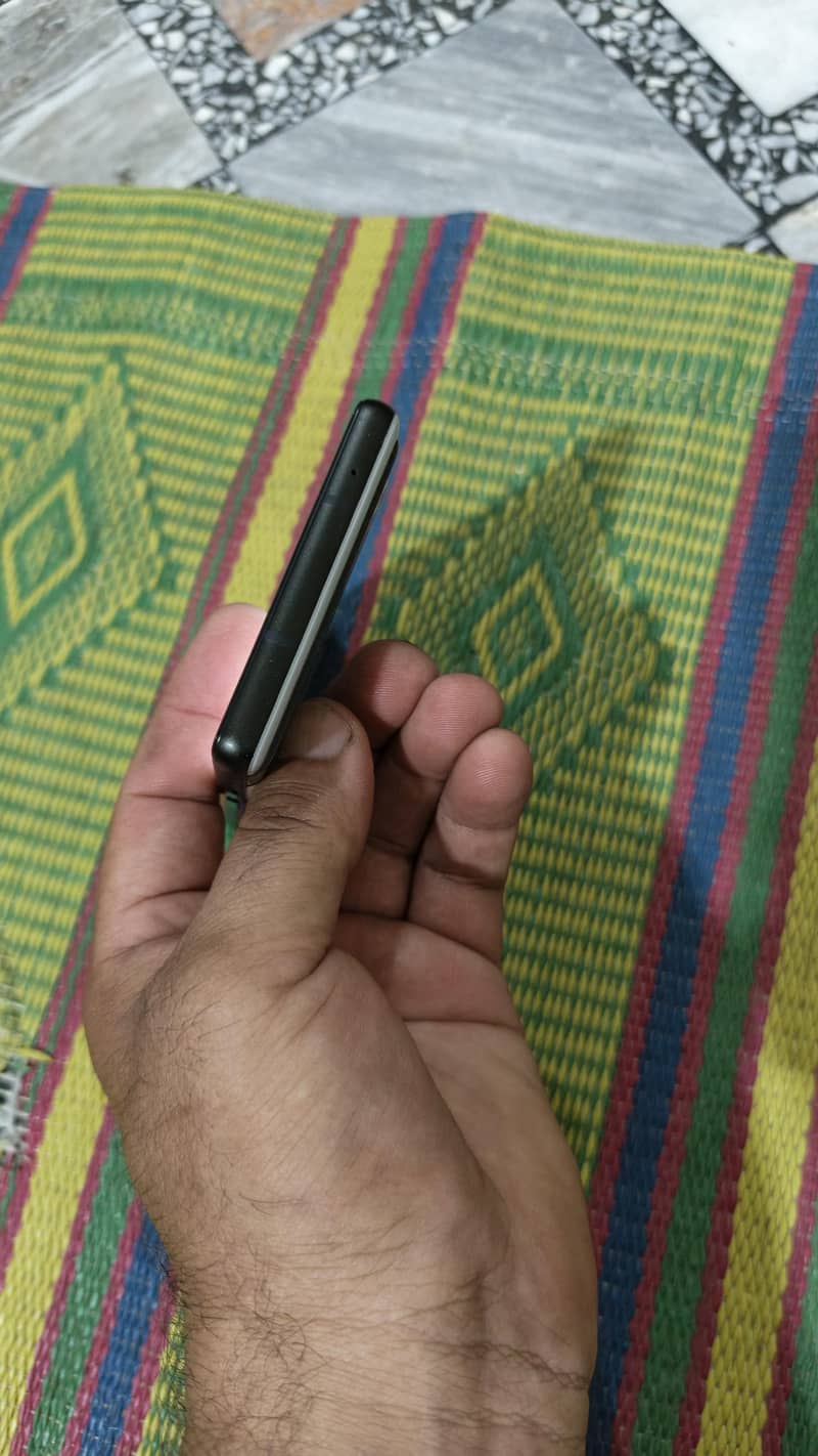 Google Pixel 6a 1