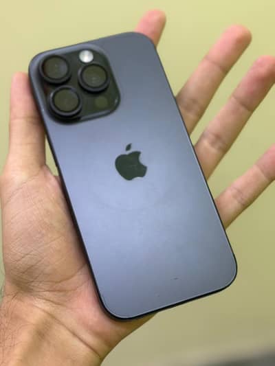 Apple iPhone 16 Pro