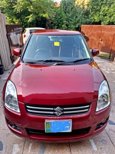 1.3 DLX manual pearl red