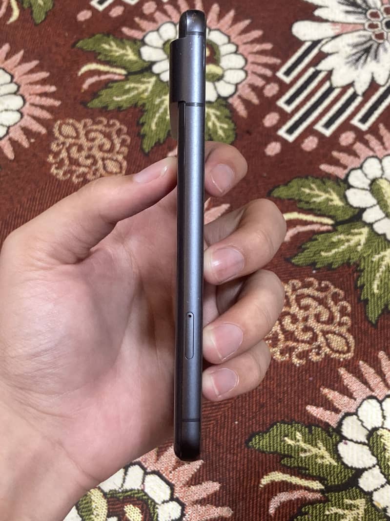 Google Pixel 8 3