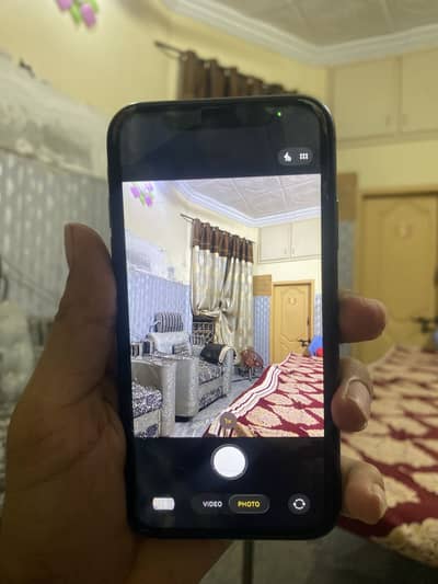 Apple iPhone 11