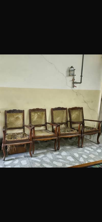 Chairs chiniote