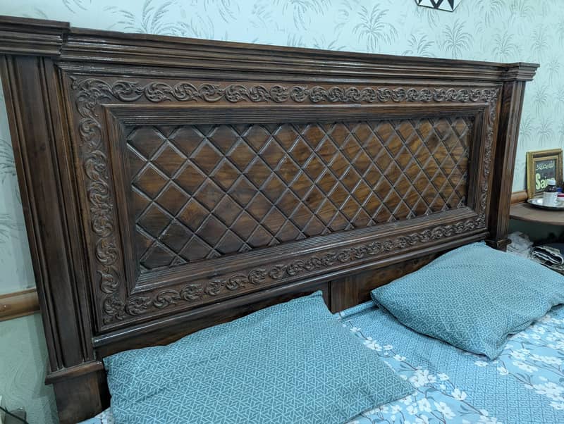 Bed & Dressing 0