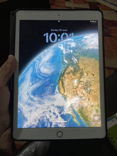 Apple ipad 8 Gen 32Gb, urgent sale.