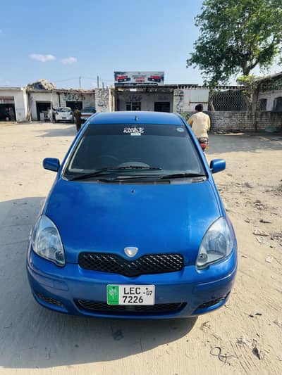 Toyota Vitz 2002