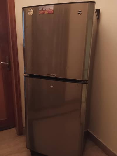PEL REFRIGERATOR