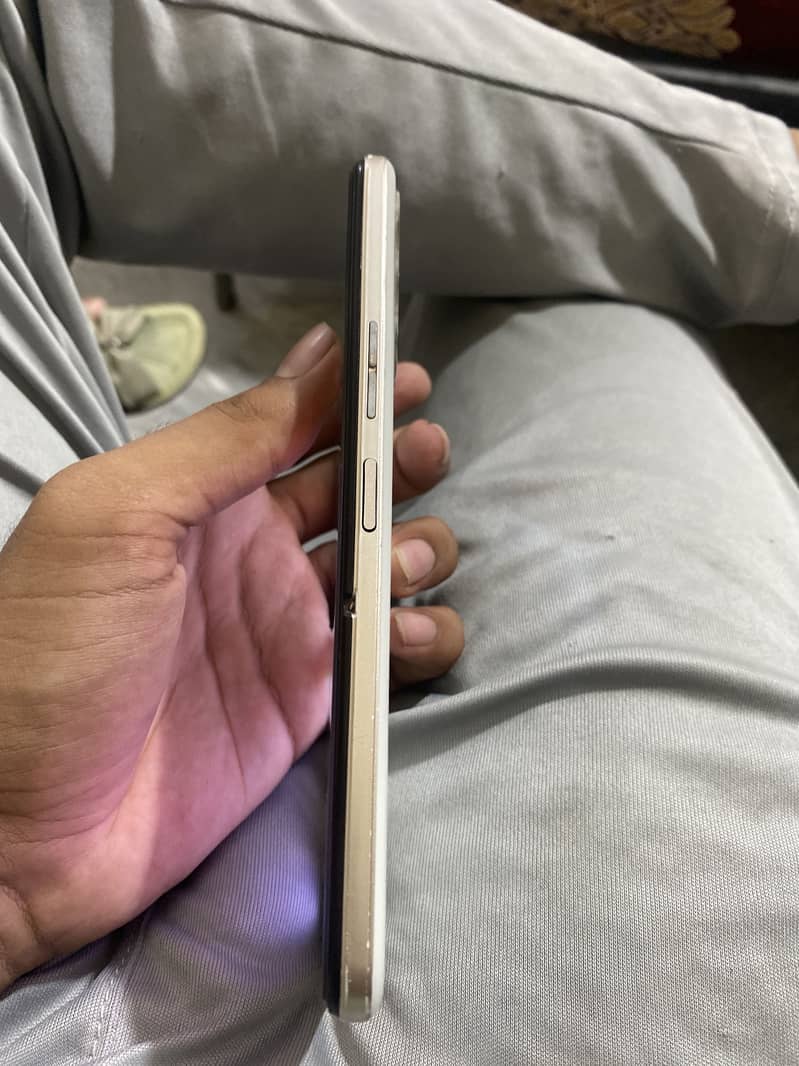 Tecno CAMON 18T 1