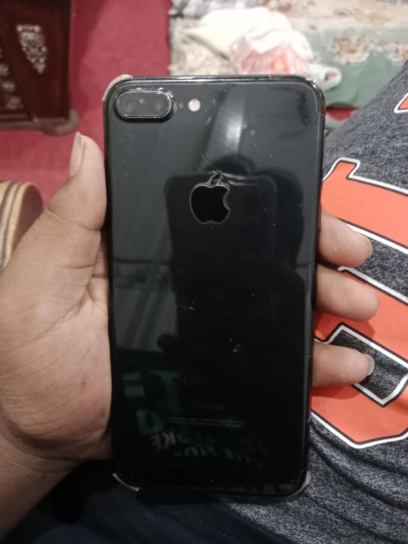 Apple iPhone 7 Plus 1