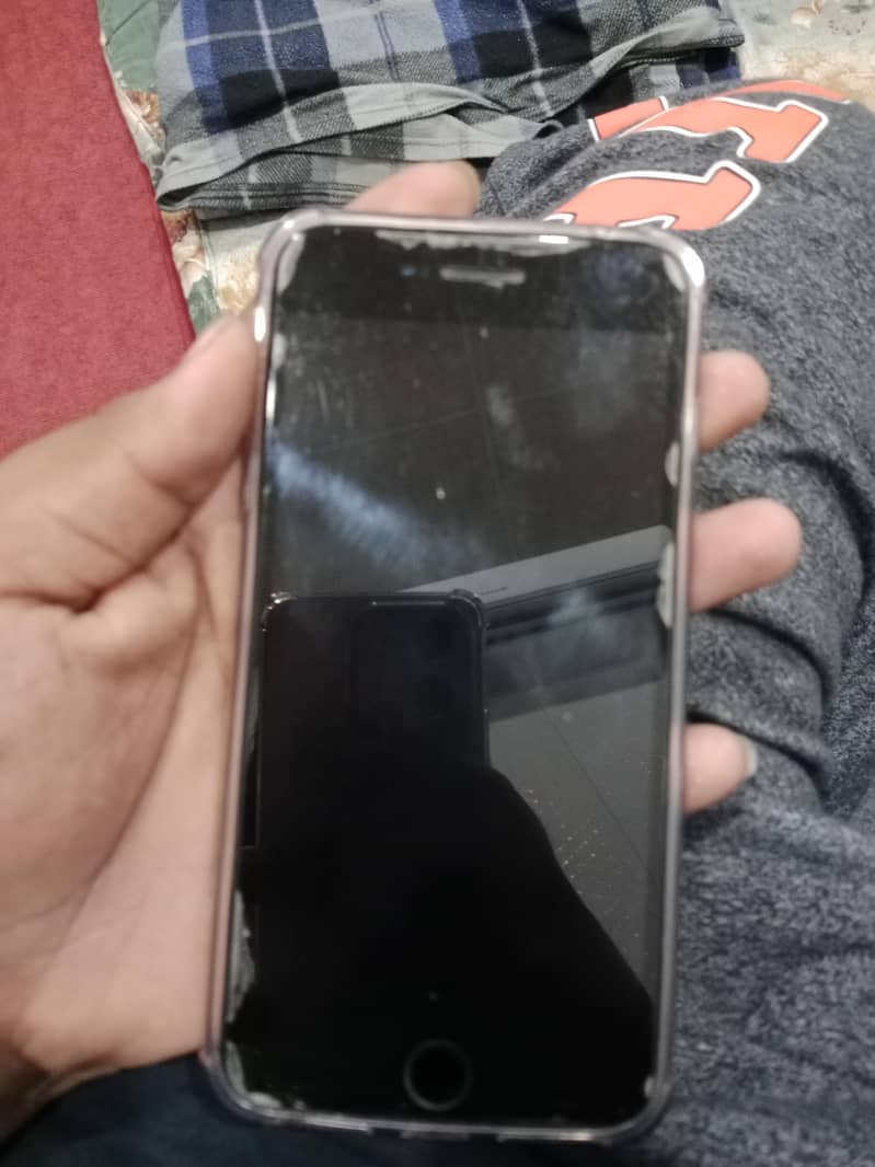 Apple iPhone 7 Plus 2