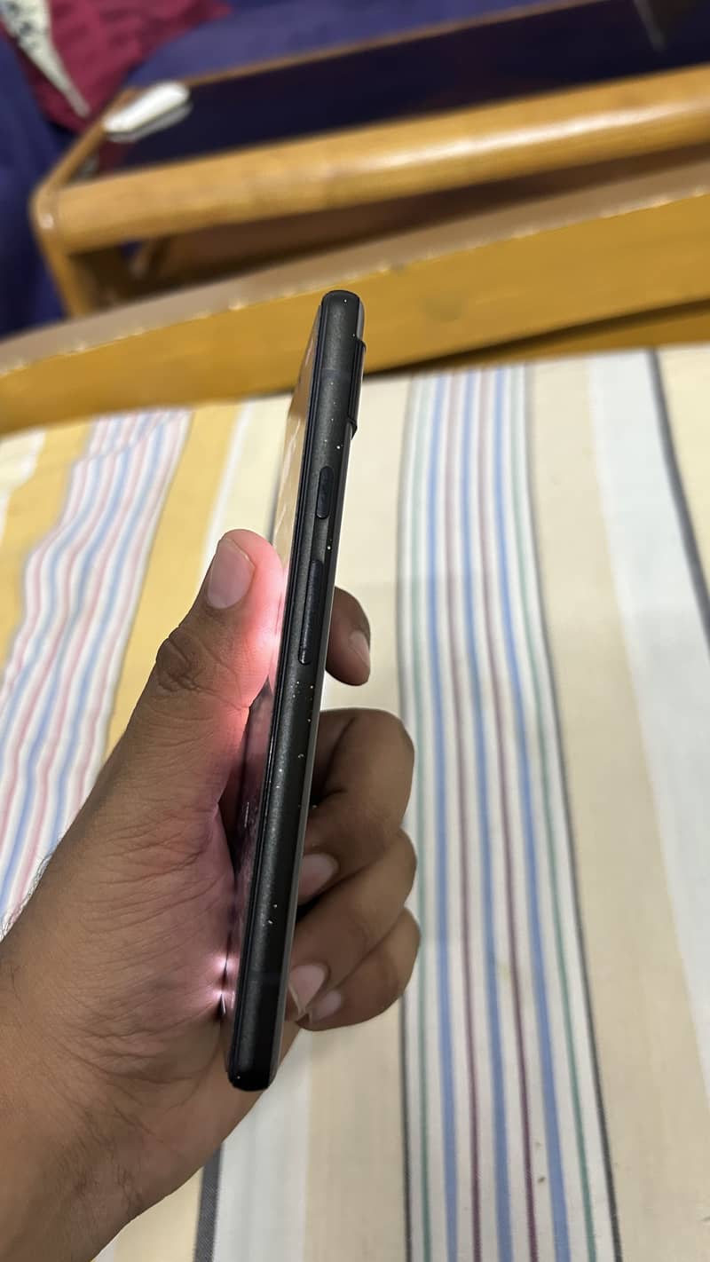 Google Pixel 6a 5