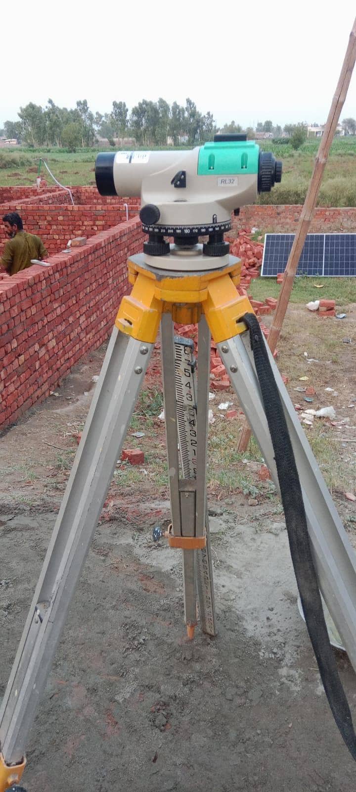 level machine stand staff 5