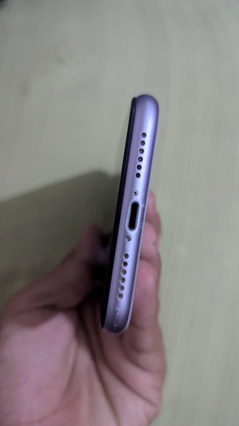 Iphone 11 4
