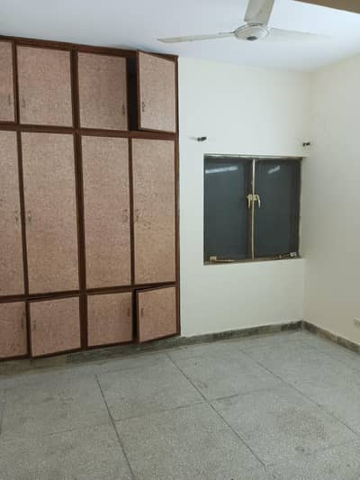 G-11/4 FGEHA E-Type First Floor Flat For Rent