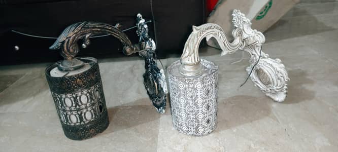 Wall hanging lamp used condition thk ha