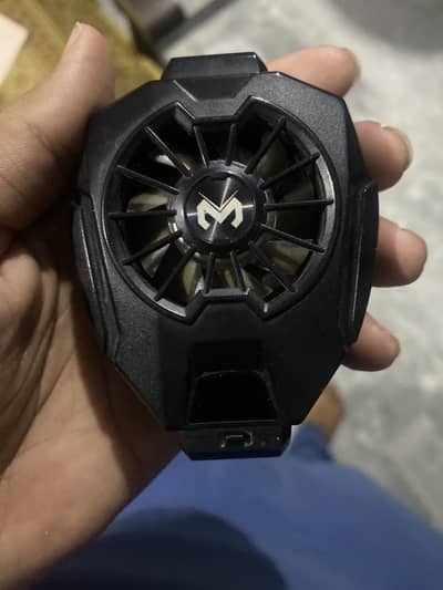Cexo cooling fan with showing temperature