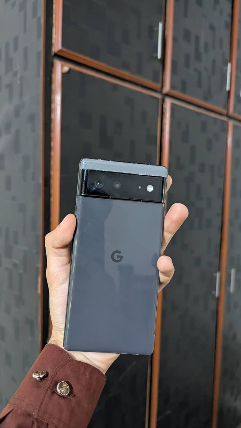 Google Pixel 6 4
