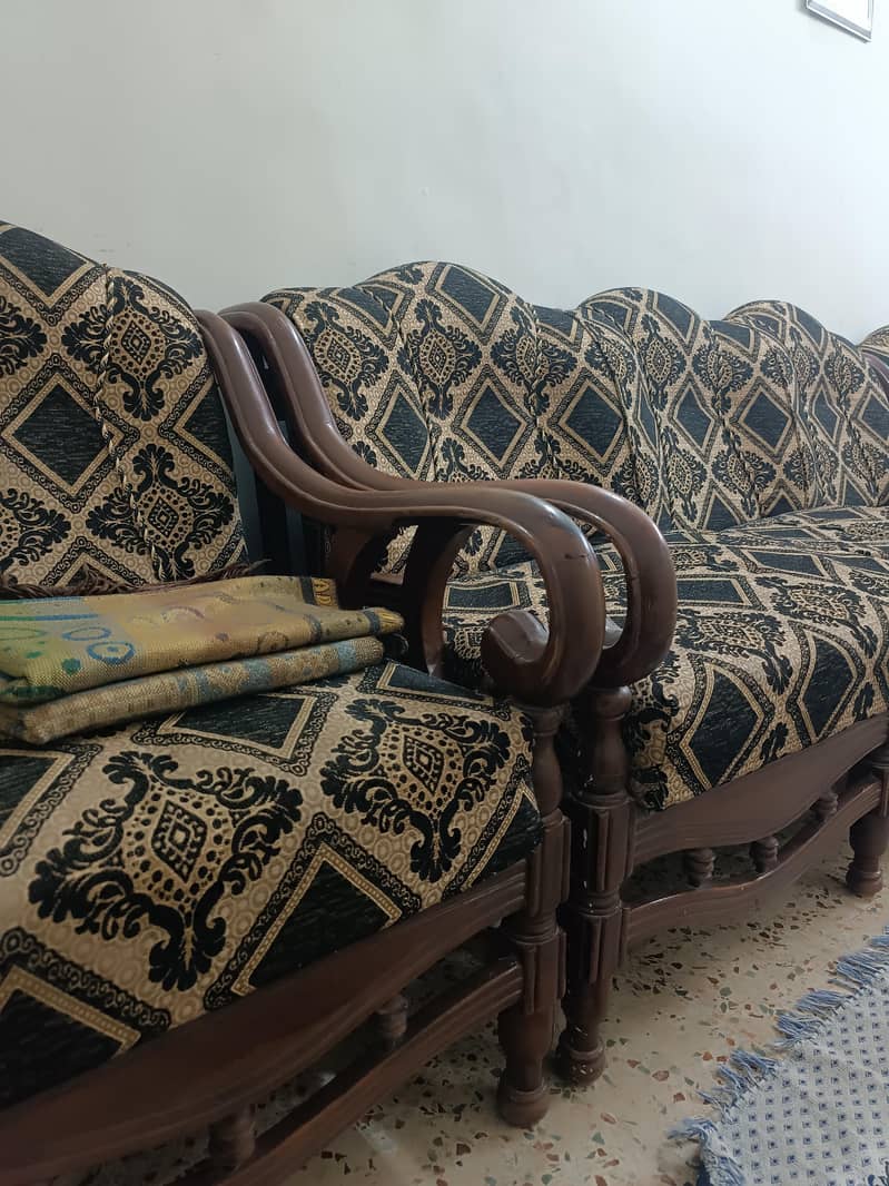 very good condition SofaSets 1
