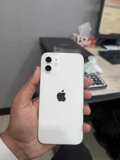 Apple iPhone 12