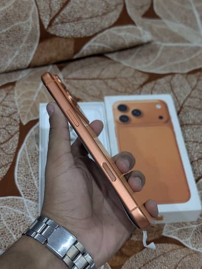 Apple iPhone 17 Pro Max jv