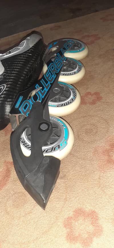 High Speed Branded Skating Shoes