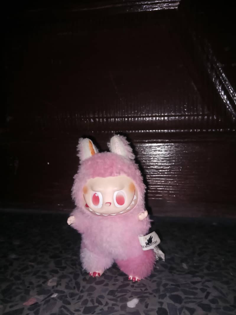 labubu doll 1