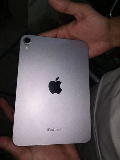 Apple iPad mini 7th Gen | Box + Charger