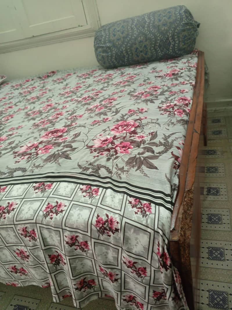 DOUBLE BED GOOD CONDITION 2
