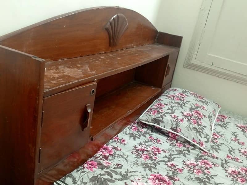 DOUBLE BED GOOD CONDITION 3