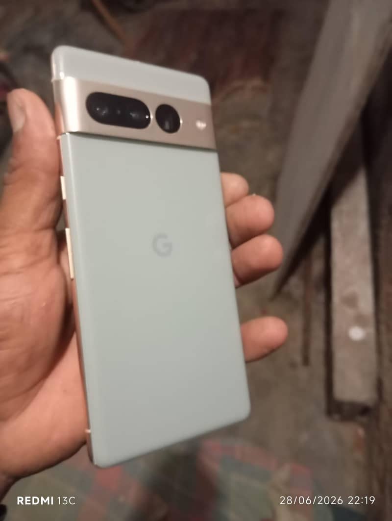 Google Pixel 7 Pro 8