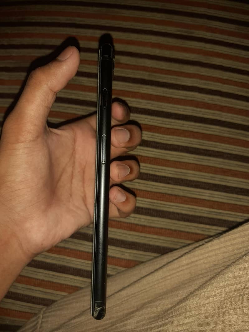 Apple iPhone 7 Plus 4