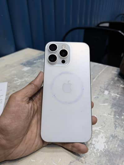 Apple iPhone 16 Pro Max network lock