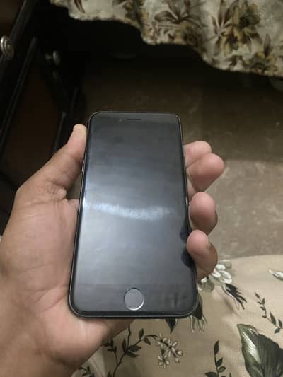 Apple iPhone 8
