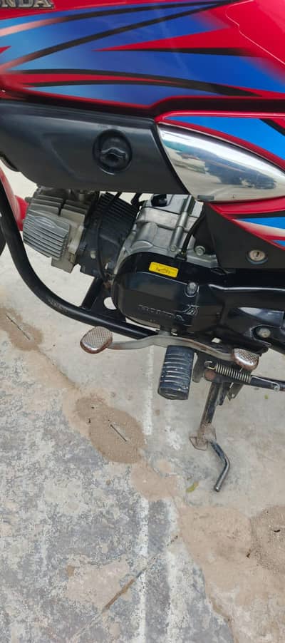 I want to sale my Honda pridor brand new tyres and no need to repair